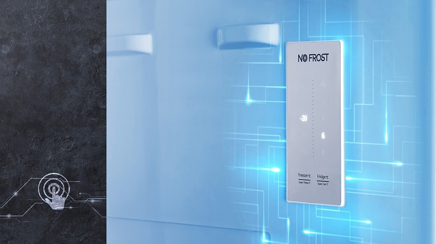 Americká chladnička s mrazničkou Hisense RQ758N4BSE, sivá, LED displej